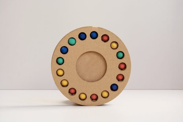 ODS Circular- Individuell bedruckter Blister mit siebzehn farbigen Samenbomben – Bild 4